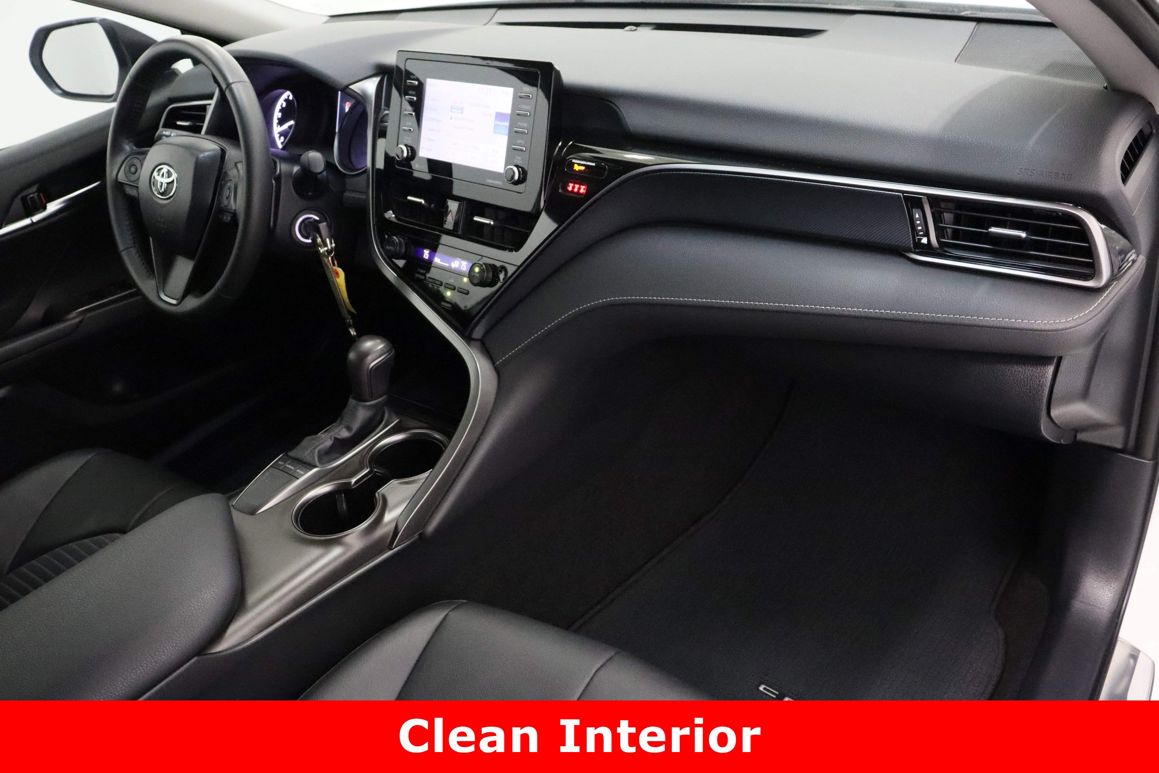 Used 2024 Toyota Camry SE image 33