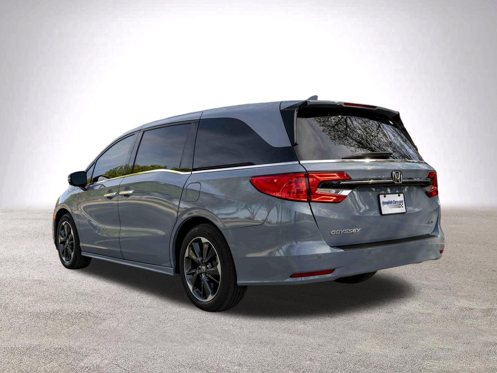 Used 2024 Honda Odyssey Elite image 7
