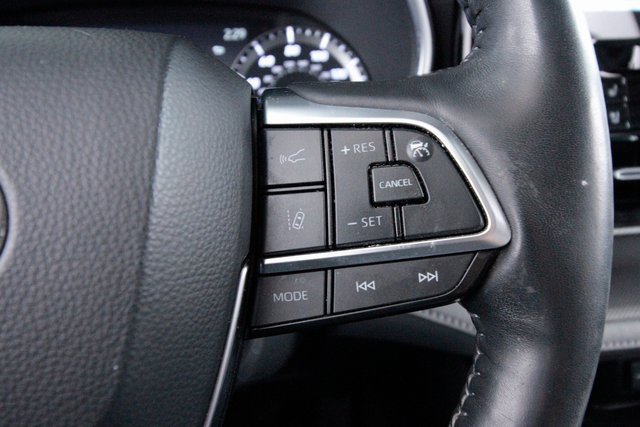 Used 2020 Toyota Highlander Limited Platinum image 18
