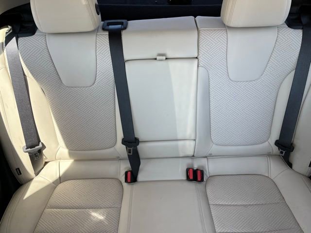 Used 2021 Buick Encore GX Essence image 13