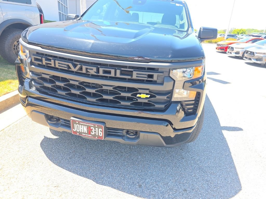 Used 2022 Chevrolet Silverado 1500 Custom image 5
