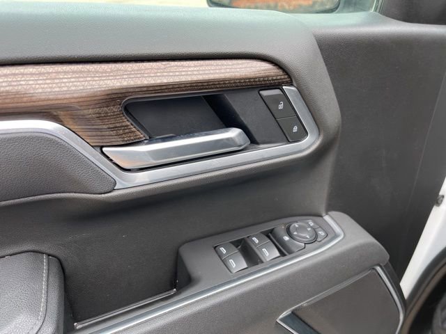 Used 2025 Chevrolet Silverado 1500 LT w/ Safety Package AWD/4WD image 14