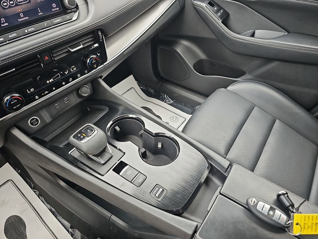 Used 2022 Nissan Rogue SV w/ SV Premium Package FWD image 29