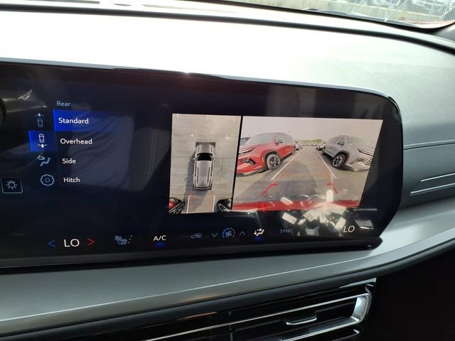 New 2027 Chevrolet Traverse LT w/ Driver Confidence Package FWD image 14