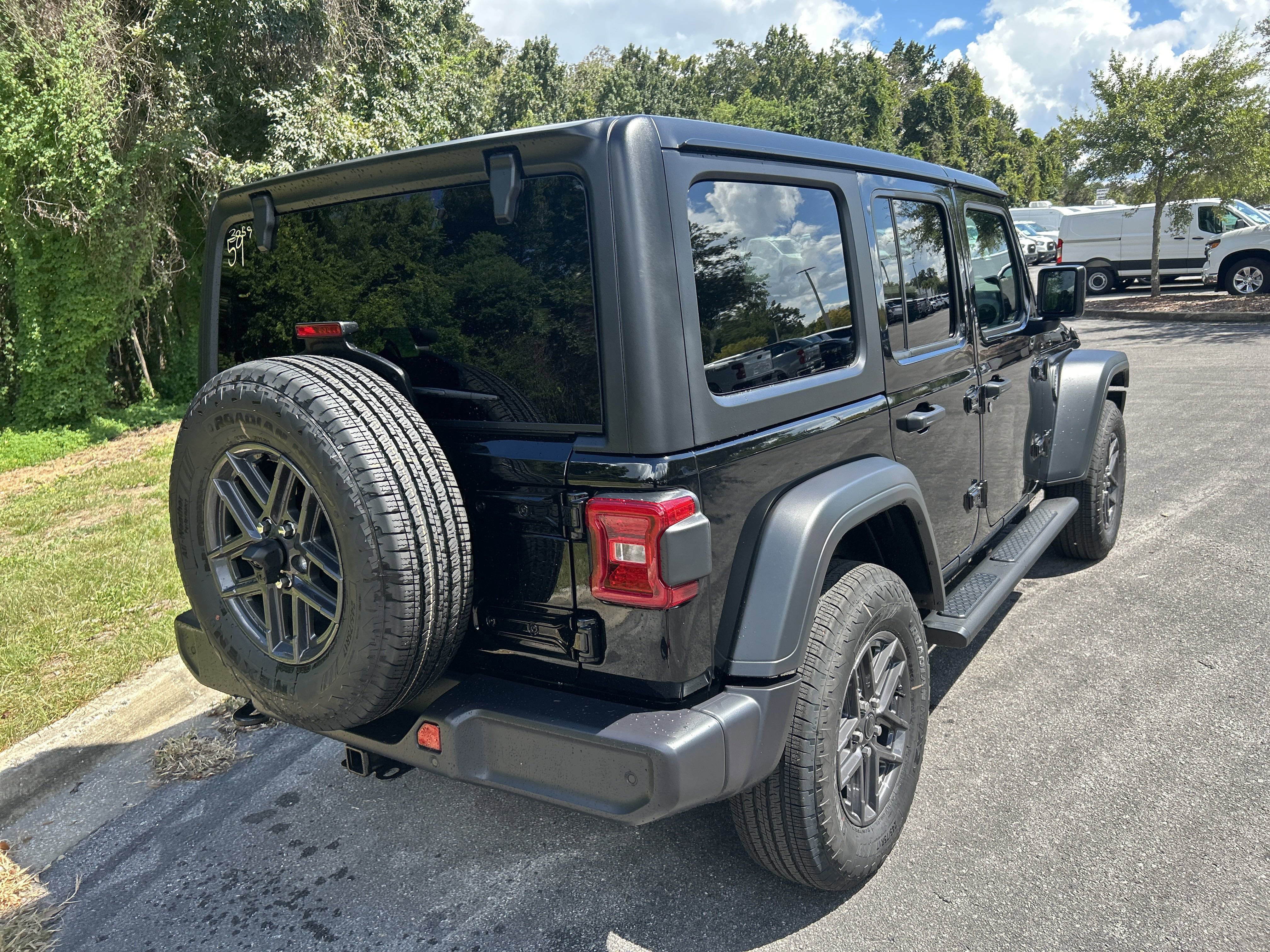 New 2025 Jeep Wrangler Sport S image 8