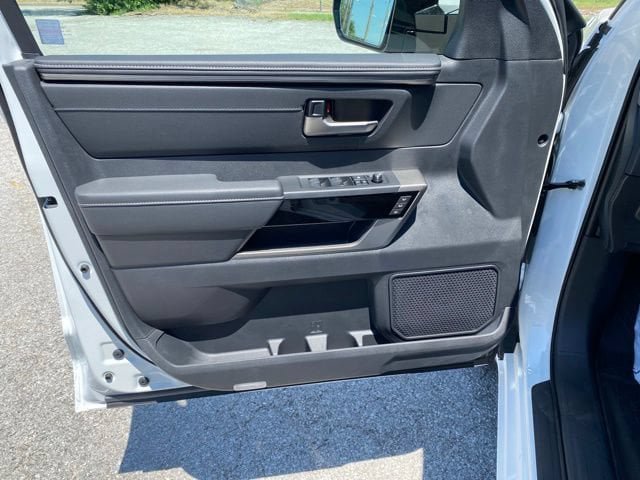 New 2026 Toyota Tundra Limited AWD/4WD image 16