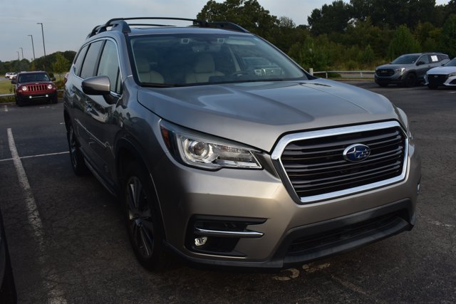 Used 2020 Subaru Ascent Limited w/ Technology Package AWD/4WD image 3