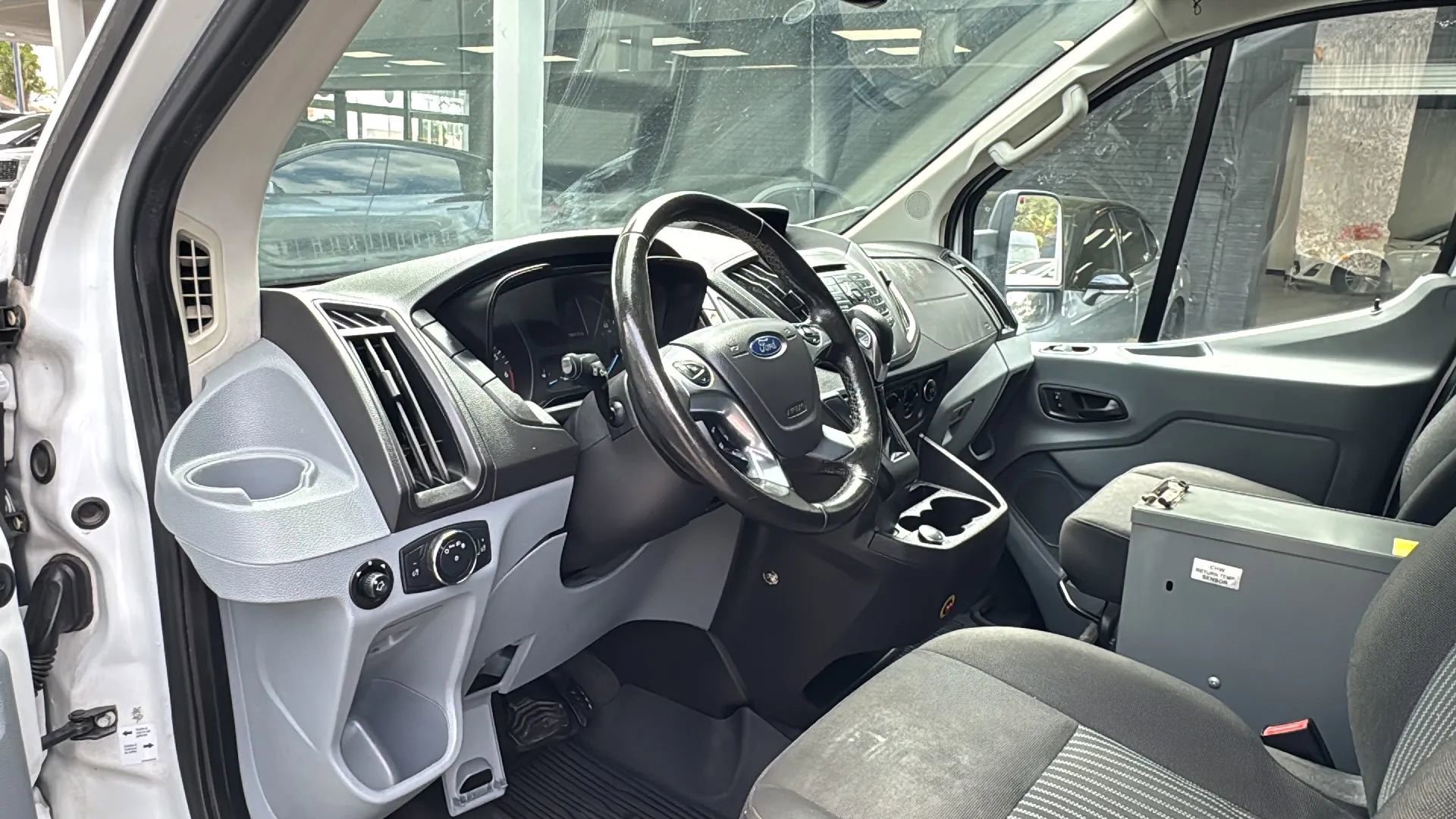 Used 2019 Ford Transit 250 130 Low Roof RWD image 13