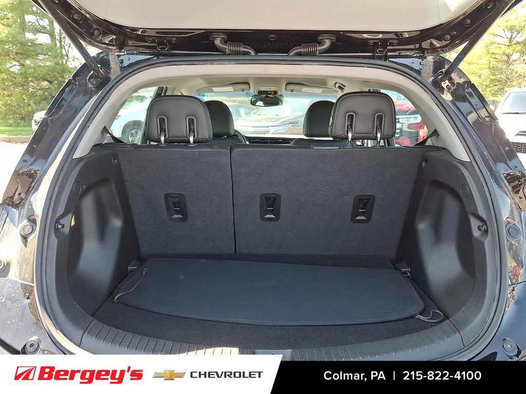 Used 2022 Chevrolet Bolt LT w/ Infotainment Package image 29