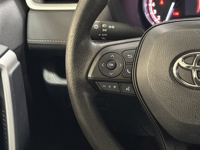 Used 2025 Toyota RAV4 XLE FWD image 29