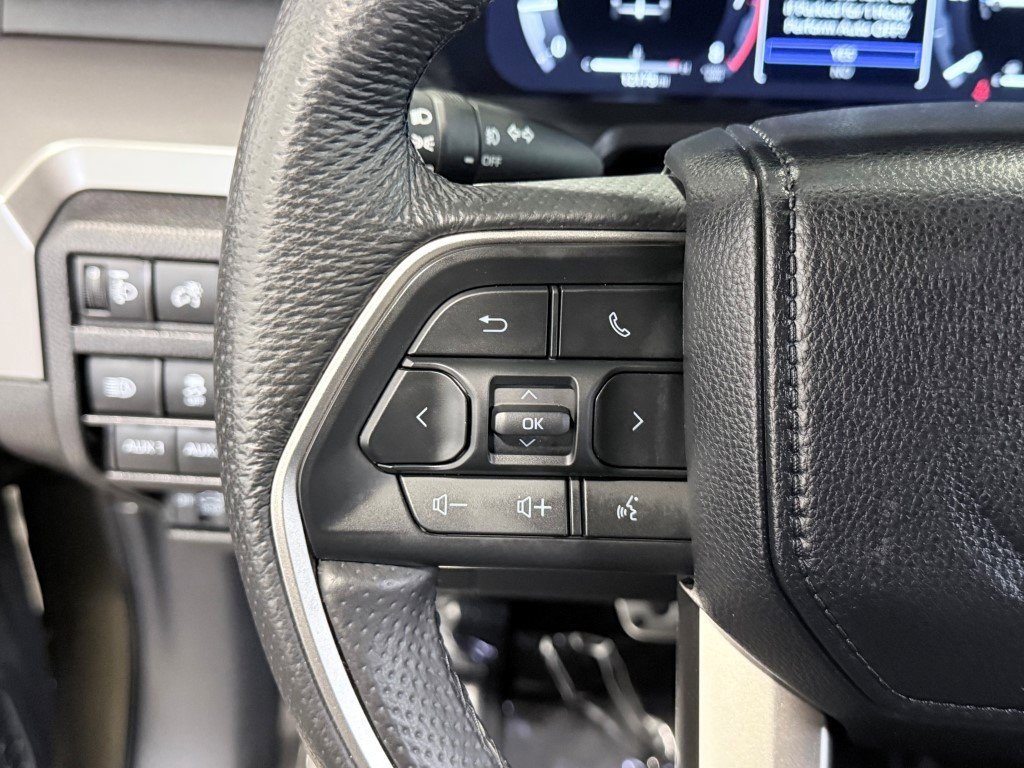 Used 2024 Toyota Tacoma TRD Sport image 39