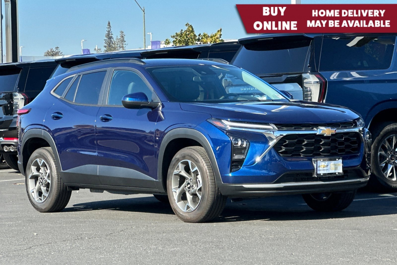 Used 2024 Chevrolet Trax LT image 1