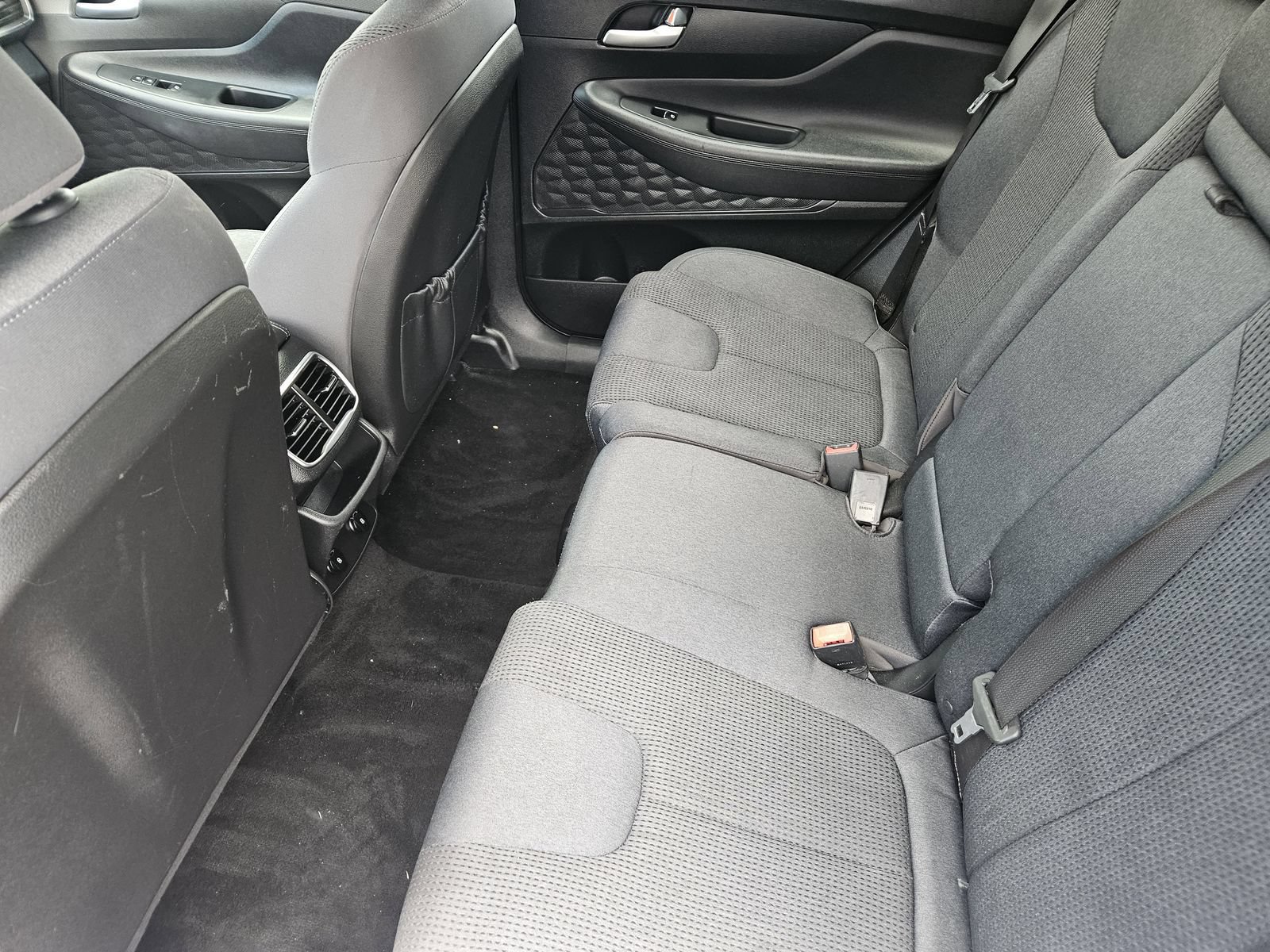 Used 2019 Hyundai Santa Fe SE FWD image 29