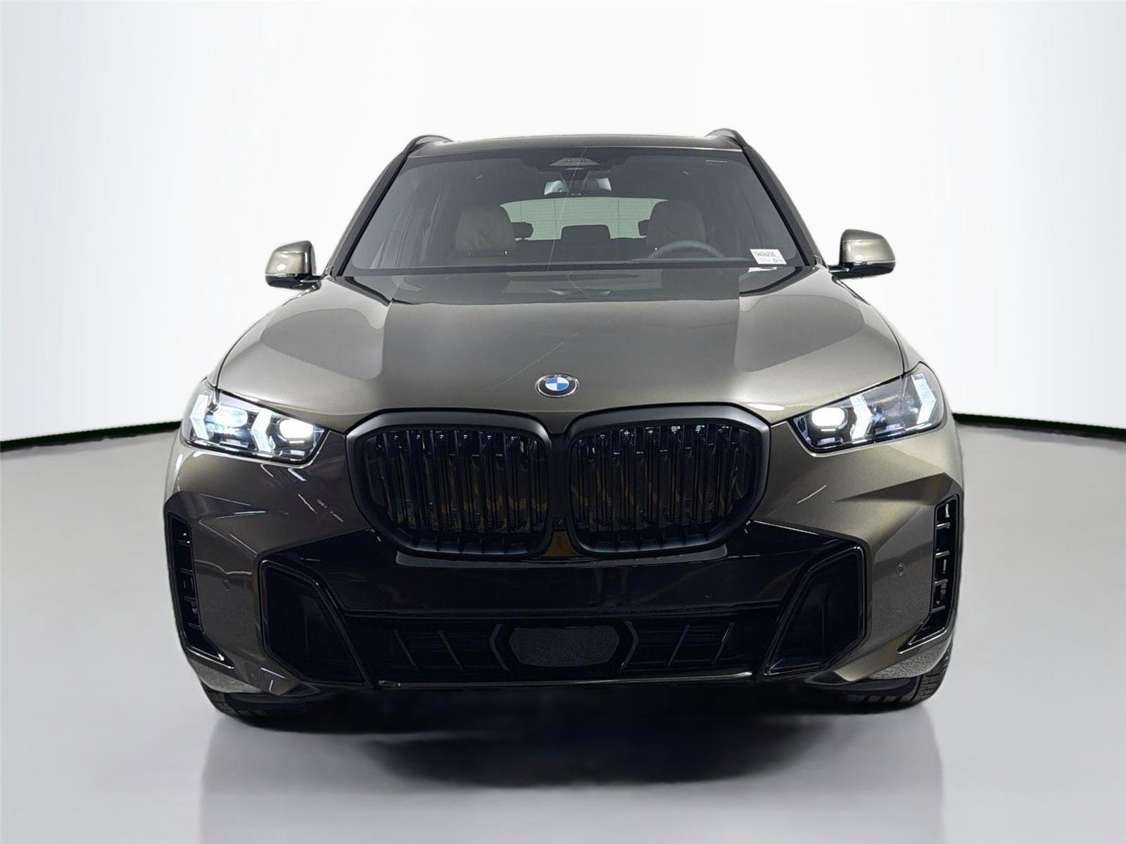 New 2026 BMW X5 xDrive40i w/ M Sport Package AWD/4WD image 2