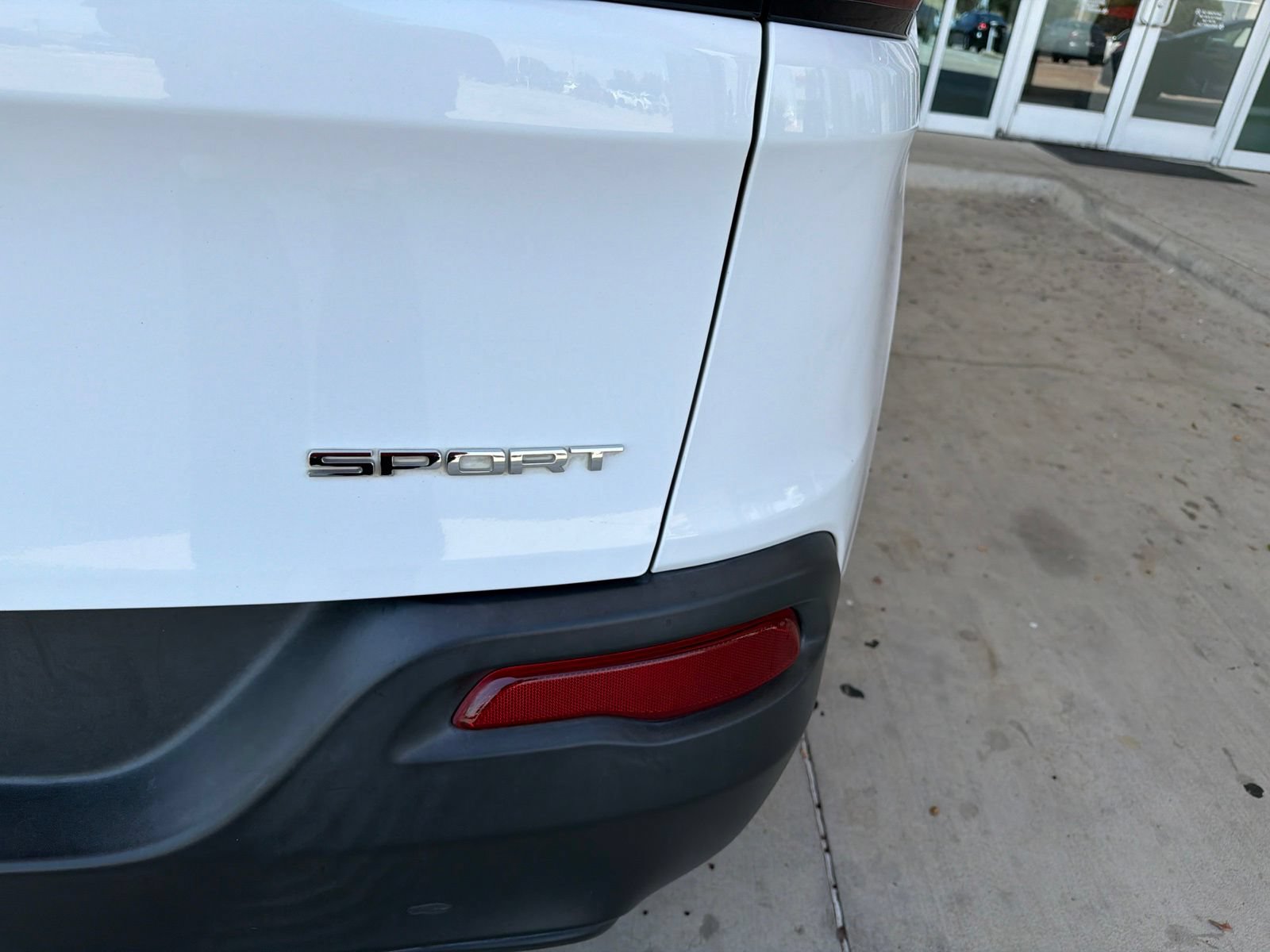 Used 2017 Jeep Cherokee Sport AWD/4WD image 18