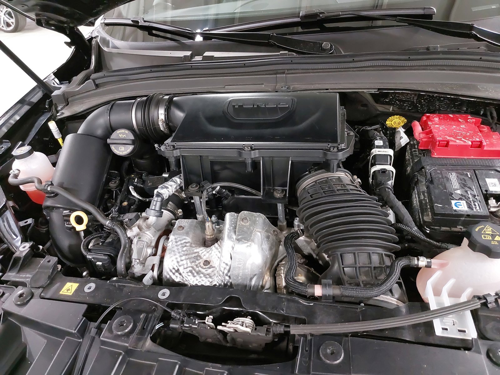 Used 2025 Alfa Romeo Tonale w/ Premium Package image 32