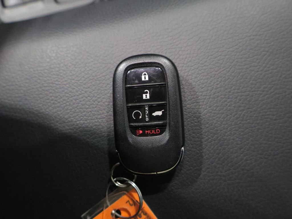 Used 2024 Honda Pilot Touring image 29