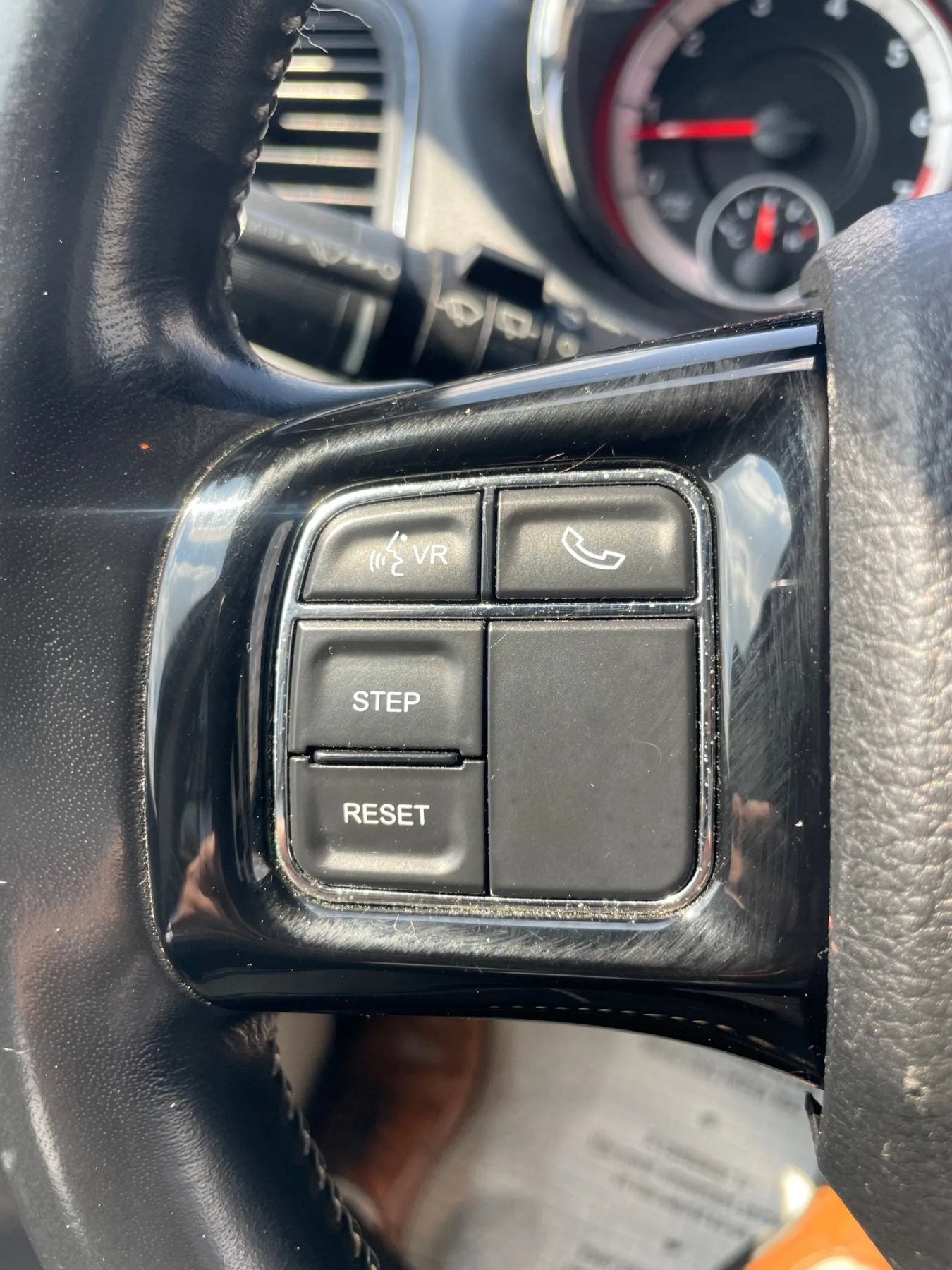 Used 2019 Dodge Grand Caravan SXT FWD image 20