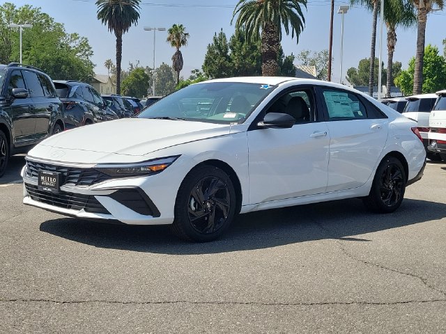 New 2026 Hyundai Elantra Sport FWD image 26