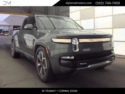 Used 2022 Rivian R1T Adventure image 4