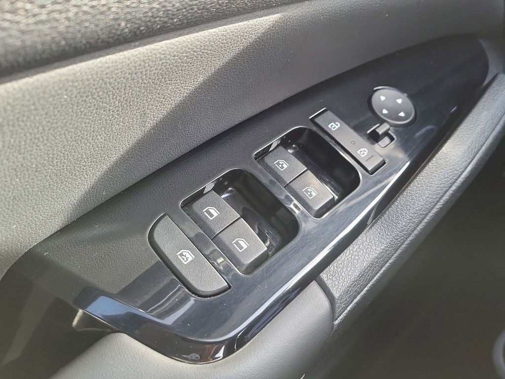 Used 2023 Kia Sportage EX image 29