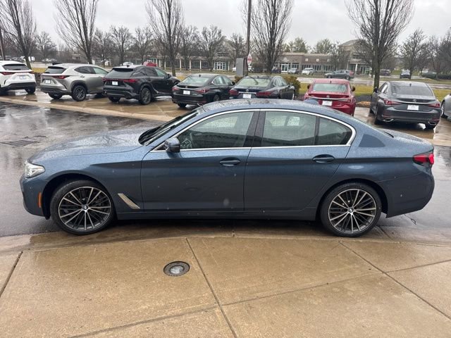 Used 2023 BMW 540i w/ Premium Package image 6