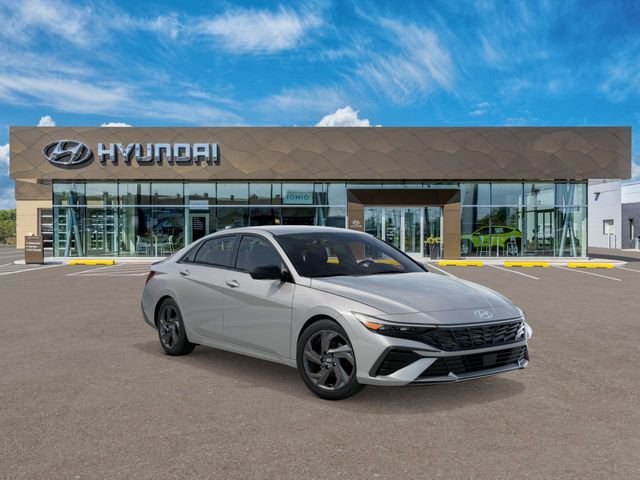 New 2026 Hyundai Elantra SEL Sport FWD image 2