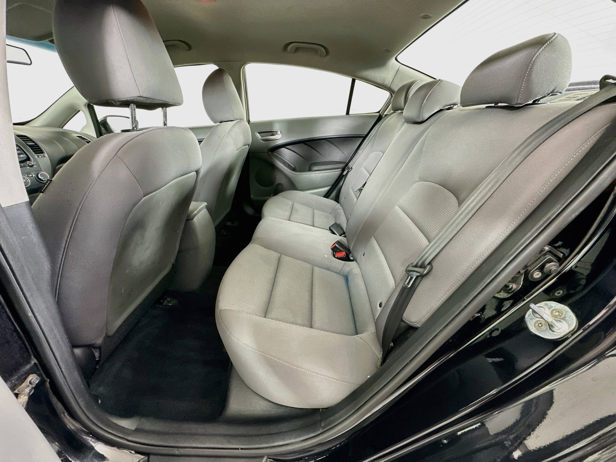 Used 2017 Kia Forte LX FWD image 24