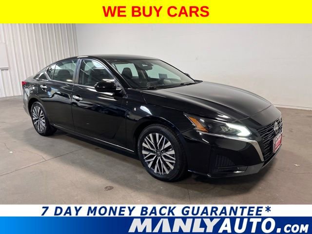Used 2023 Nissan Altima 2.5 SV image 1