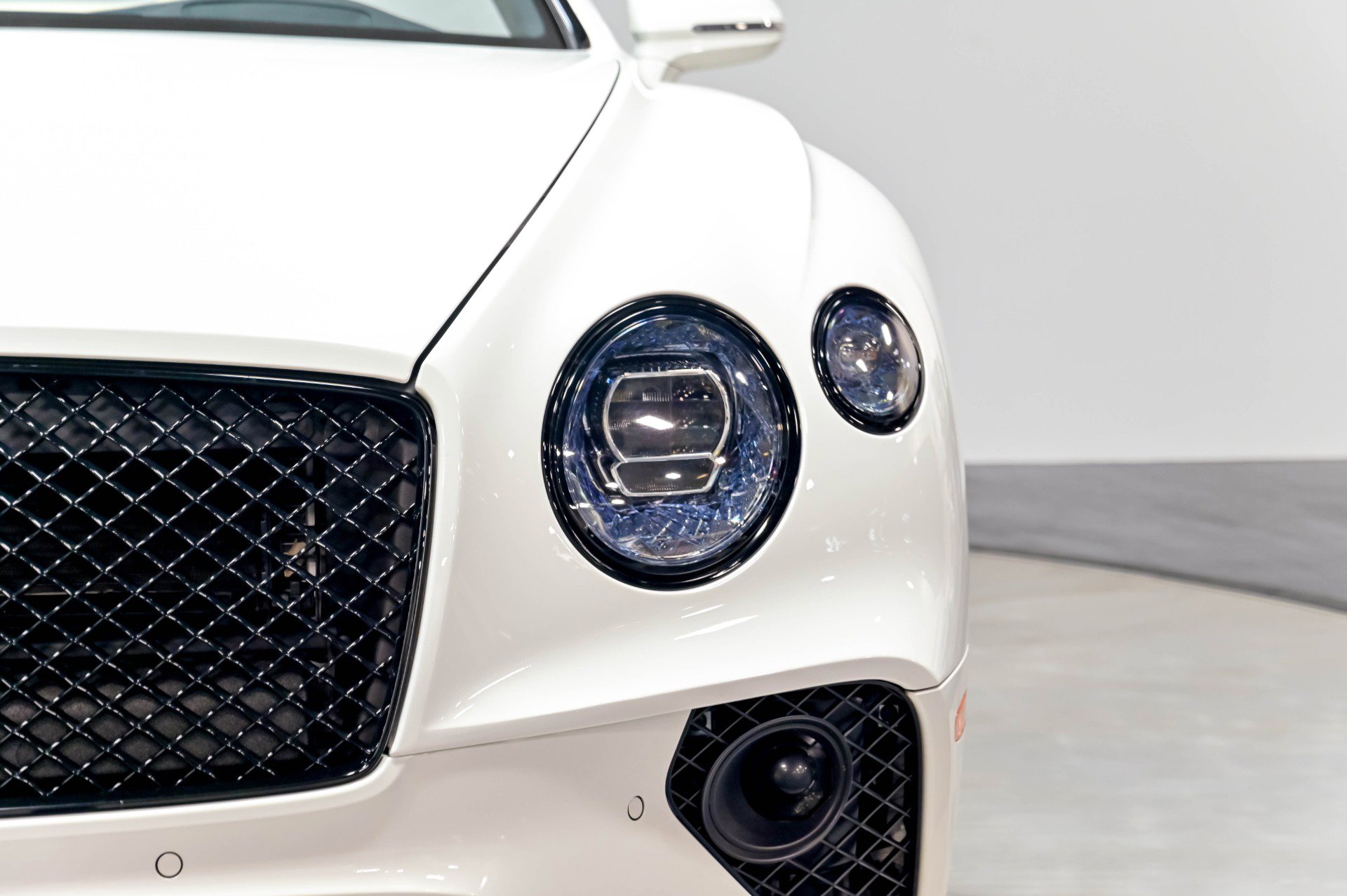 Used 2020 Bentley Continental GT AWD/4WD image 53