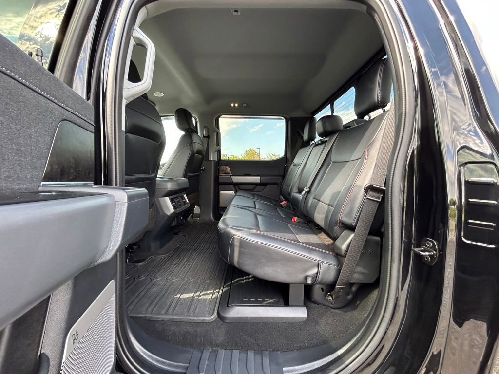 Used 2023 Ford F250 Lariat w/ Lariat Ultimate Package AWD/4WD image 10