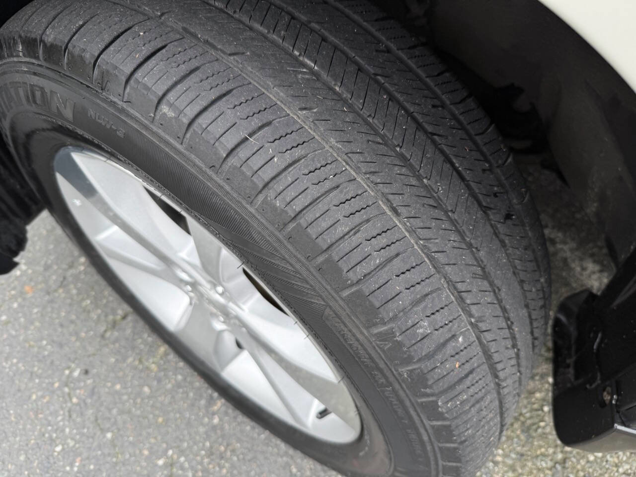 Used 2014 Subaru Outback 3.6R Limited w/ Moonroof Package image 19