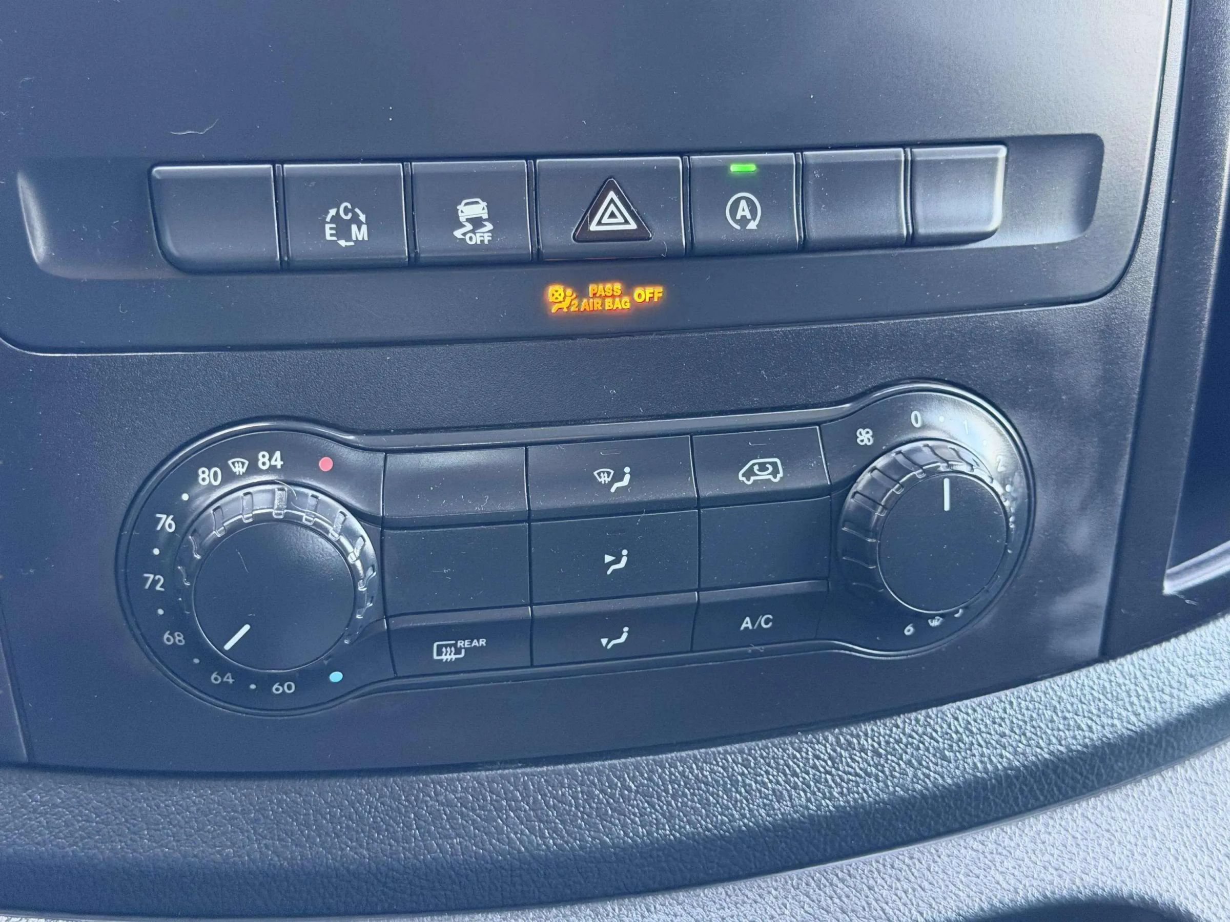 Used 2019 Mercedes-Benz Metris image 37