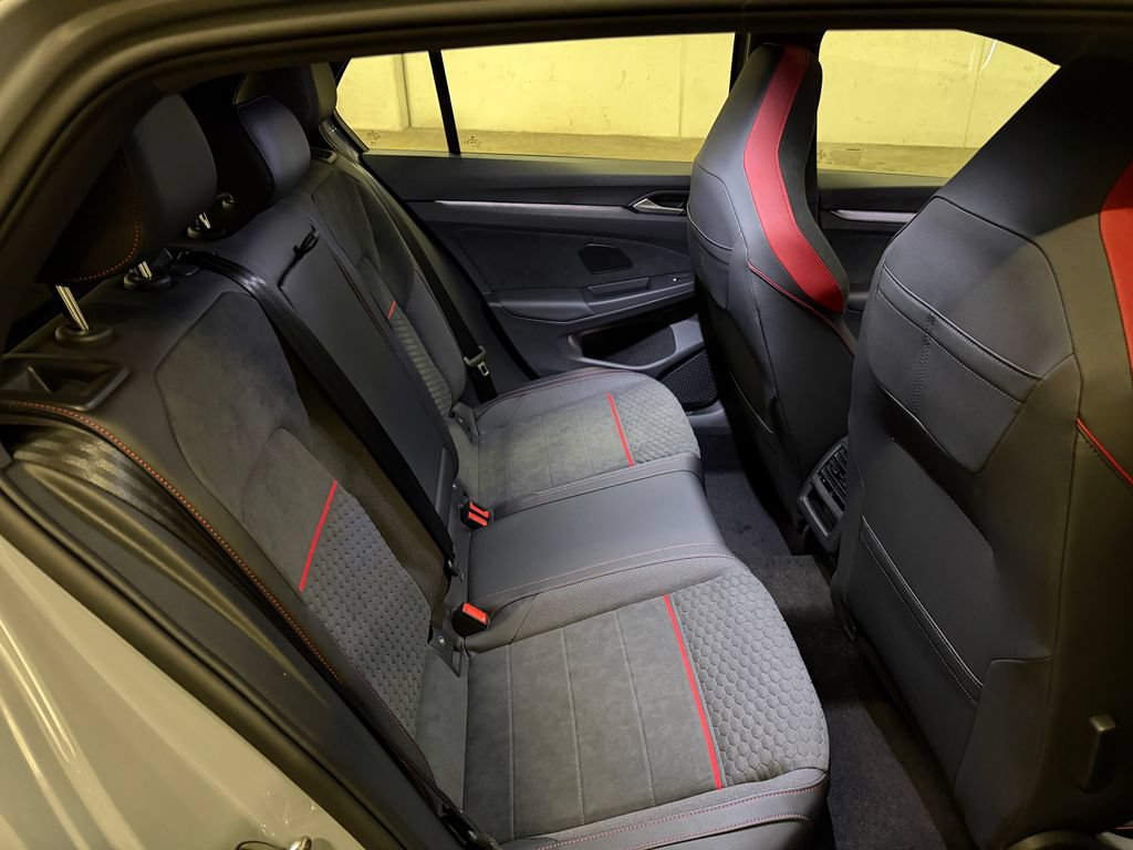 New 2026 Volkswagen GTI SE FWD image 25