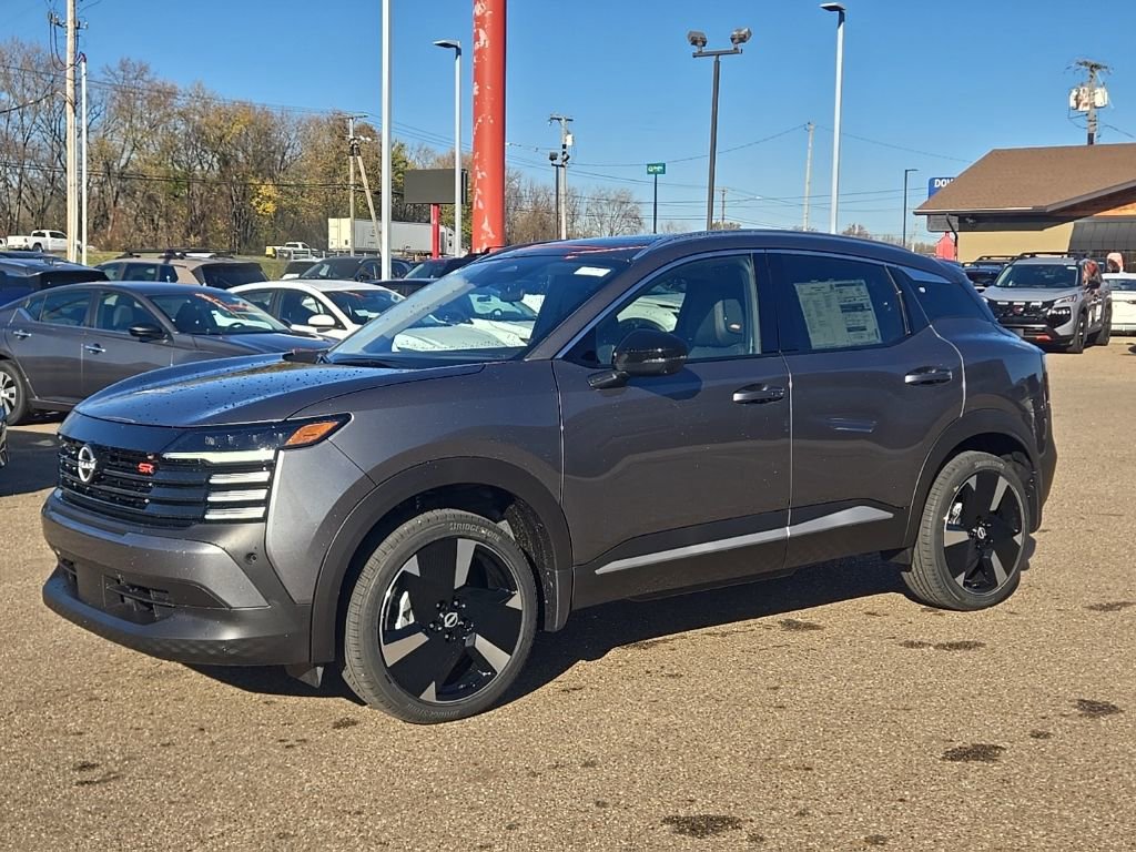 New 2026 Nissan Kicks SR w/ SR Premium Package image 3