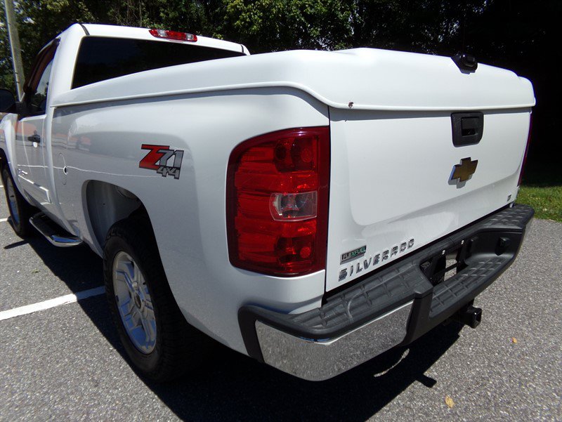 Used 2011 Chevrolet Silverado 1500 LT AWD/4WD image 8