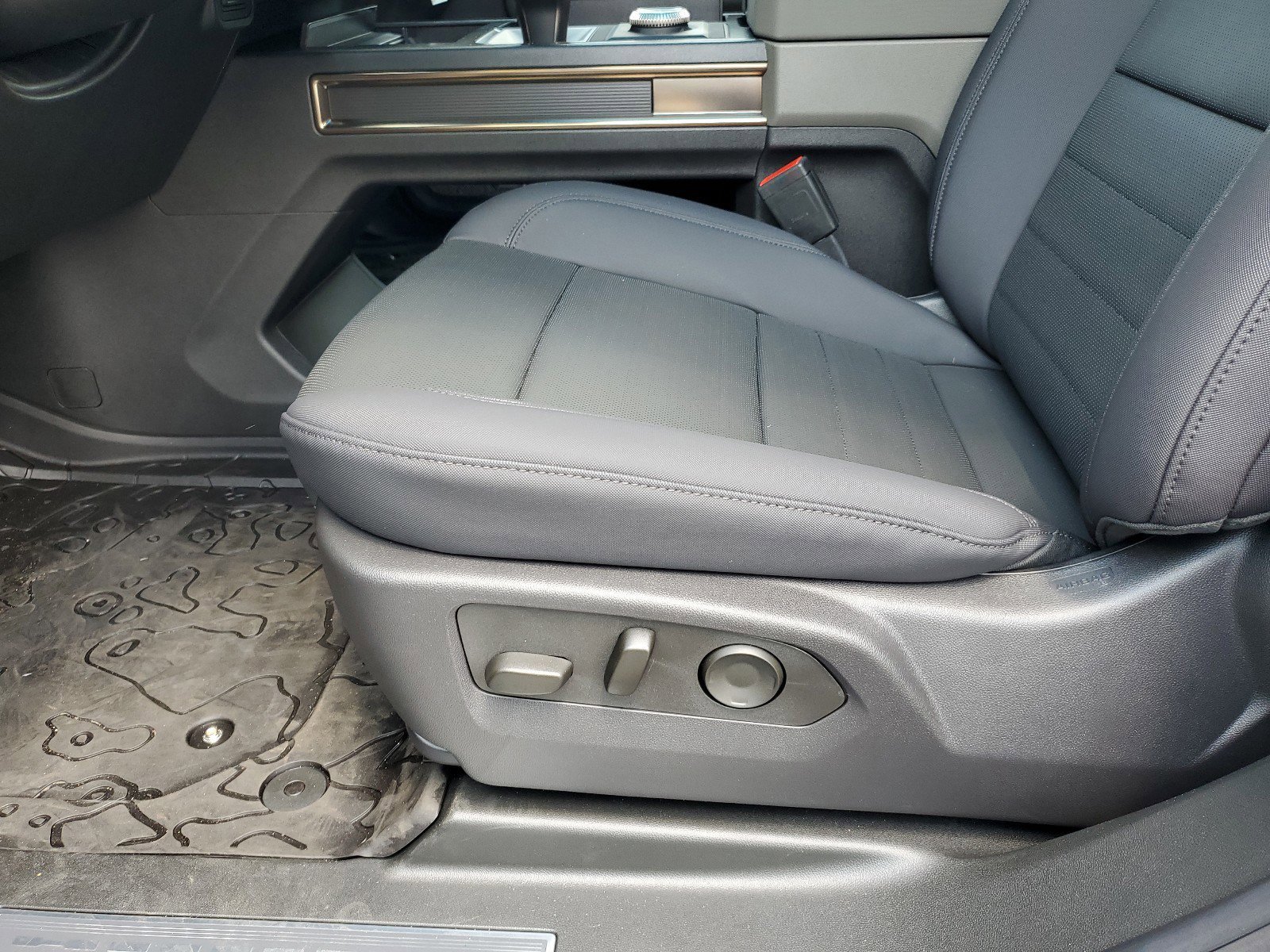 New 2025 GMC Hummer EV 2X w/ Extreme Off-Road Package image 16