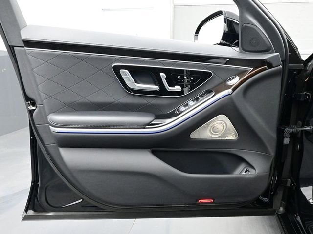 Used 2024 Mercedes-Benz S 580 4MATIC Sedan image 7