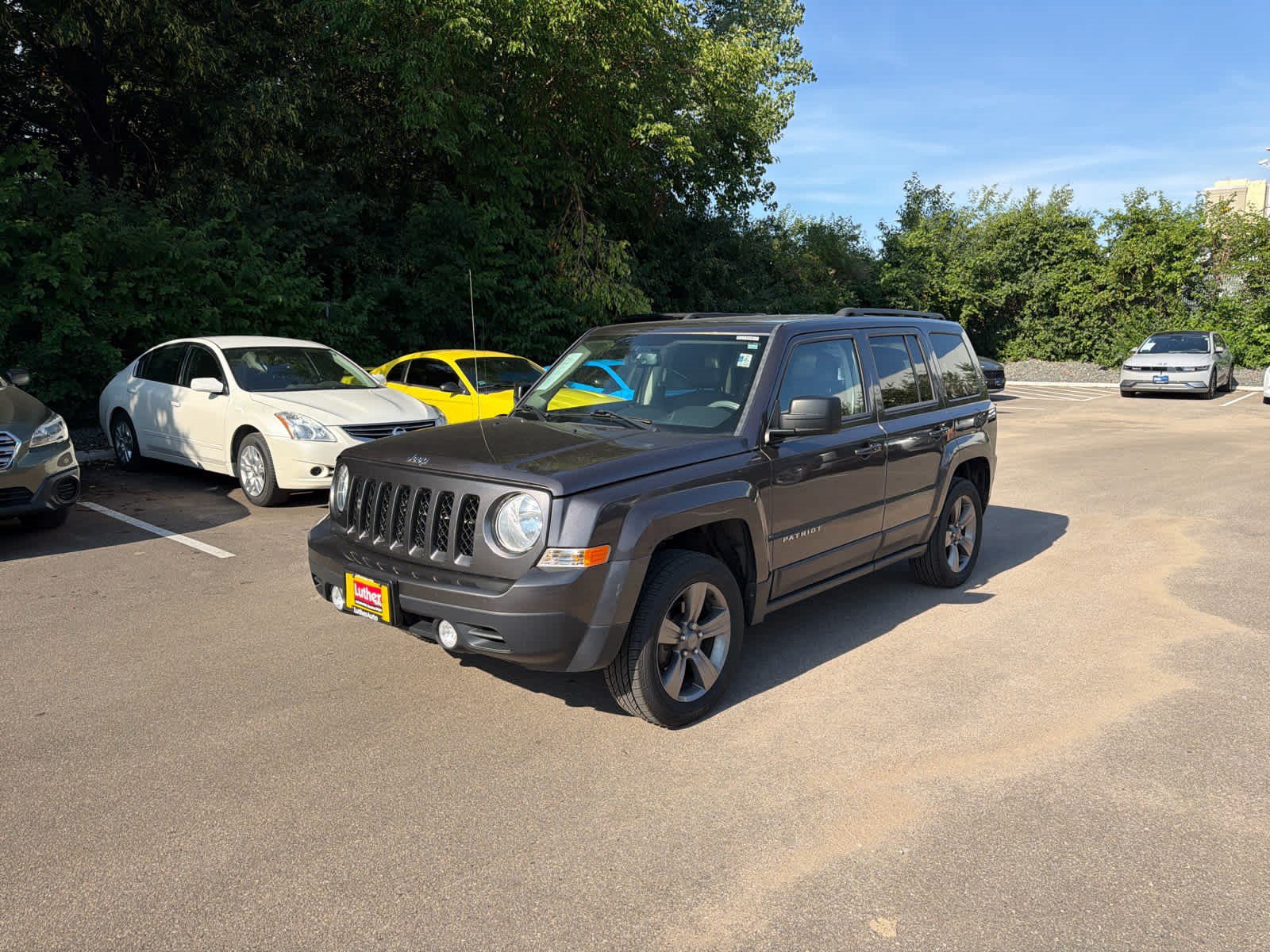 Used 2015 Jeep Patriot 4WD image 4