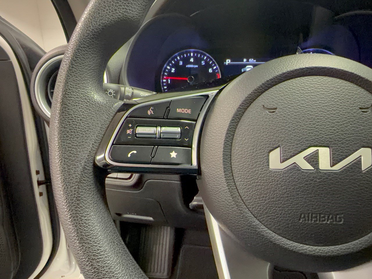 Used 2023 Kia Forte LXS w/ LXS Technology Package FWD image 18