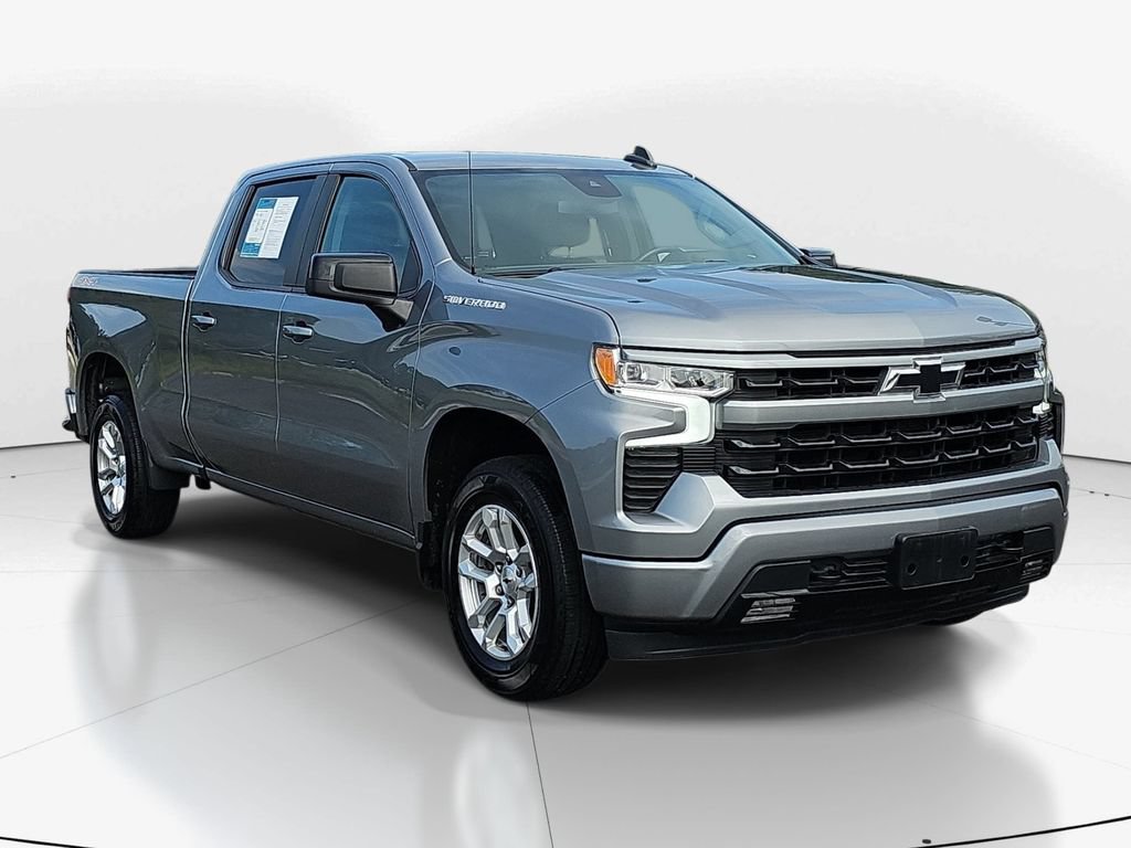 Used 2023 Chevrolet Silverado 1500 RST AWD/4WD image 3