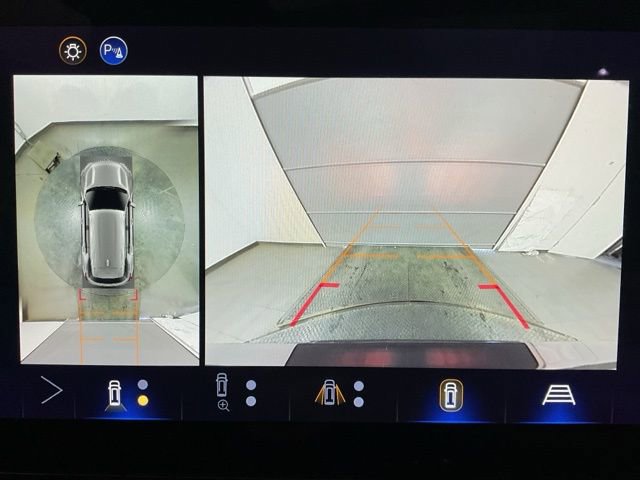 Certified 2025 Chevrolet Equinox ACTIV w/ Safety and Technology Package image 19