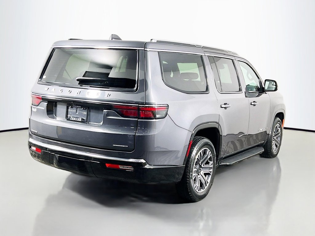 Used 2023 Jeep Wagoneer Series II AWD/4WD image 5