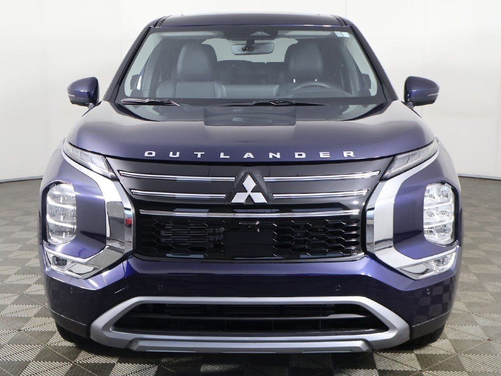 New 2026 Mitsubishi Outlander SE image 14