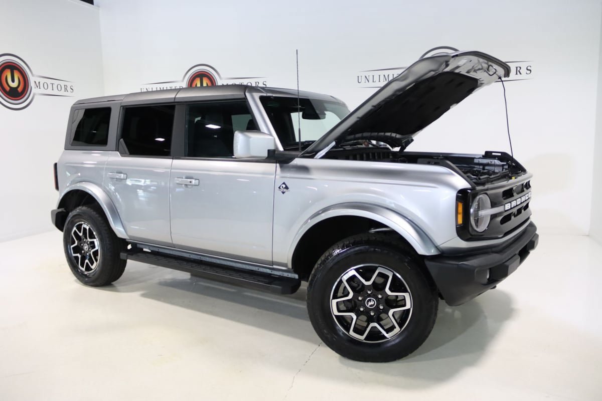 Used 2023 Ford Bronco Outer Banks AWD/4WD image 36