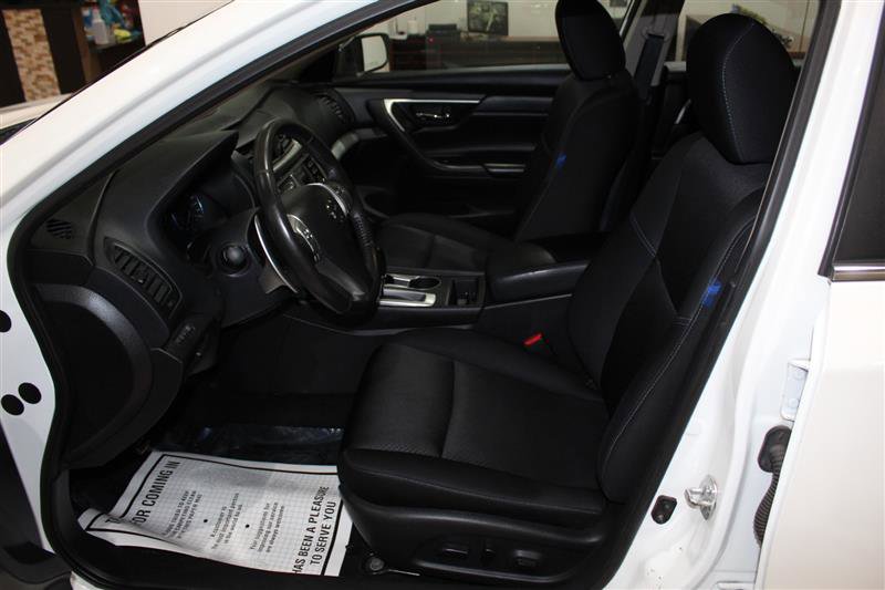 Used 2016 Nissan Altima 2.5 SR image 22