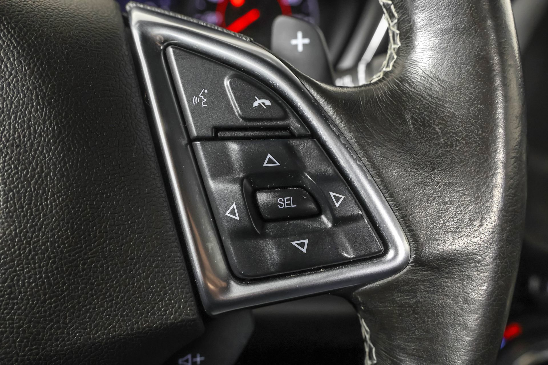 Used 2019 Chevrolet Camaro LS image 28