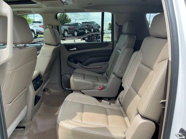 Used 2017 Chevrolet Suburban Premier AWD/4WD image 35