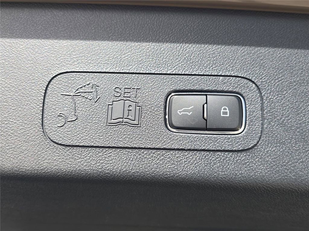 New 2026 Lincoln Aviator AWD image 26