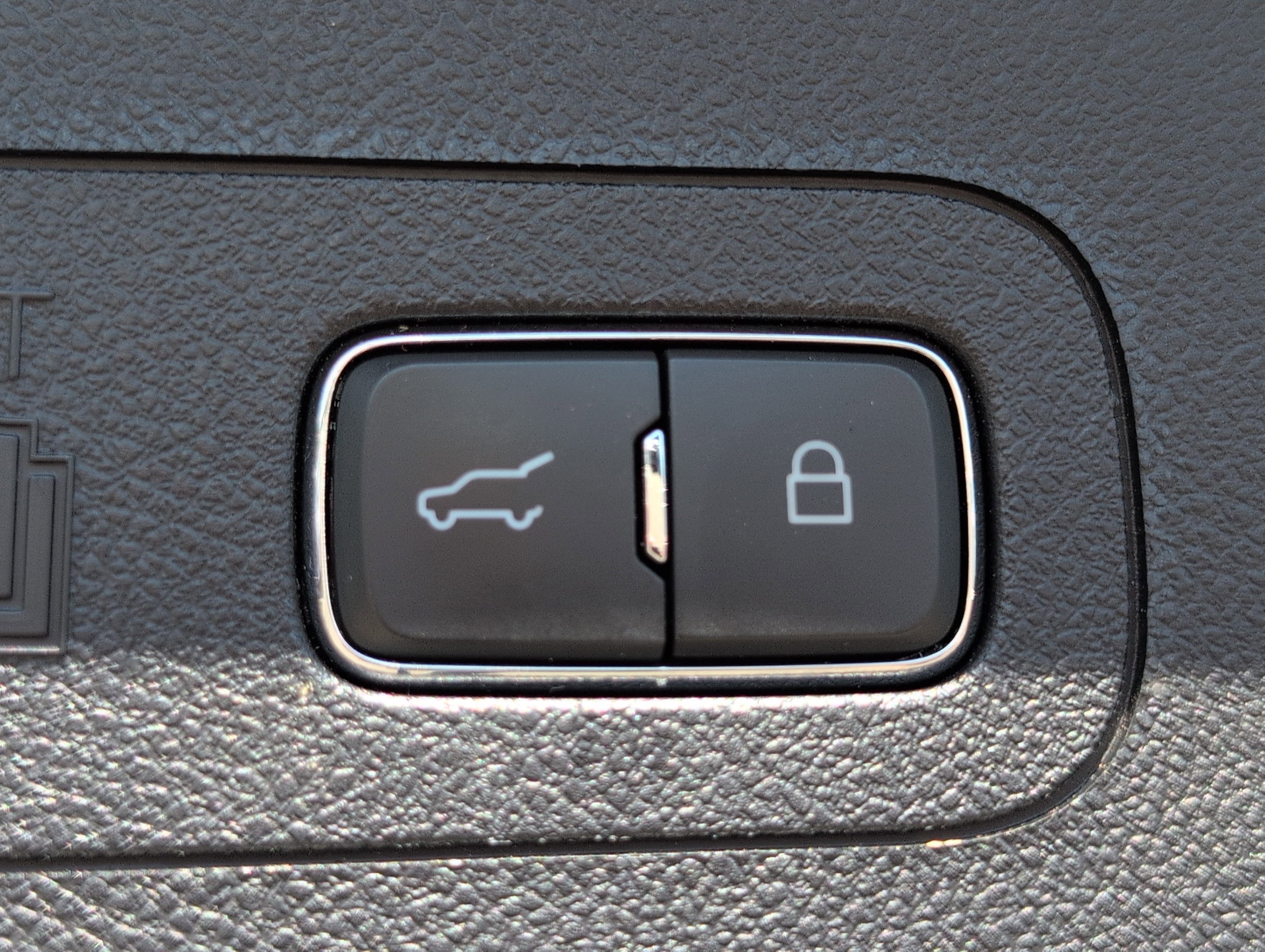 Used 2023 Lincoln Aviator Reserve w/ Equipment Group 201A image 32